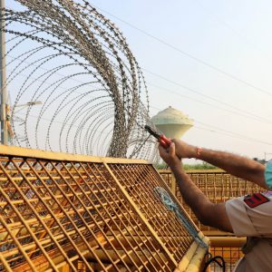 Joint operation of Noida, Ghaziabad, Delhi Police to prevent incidents in NCR Joint operation of Noida, Ghaziabad, Delhi Police to prevent incidents in NCR