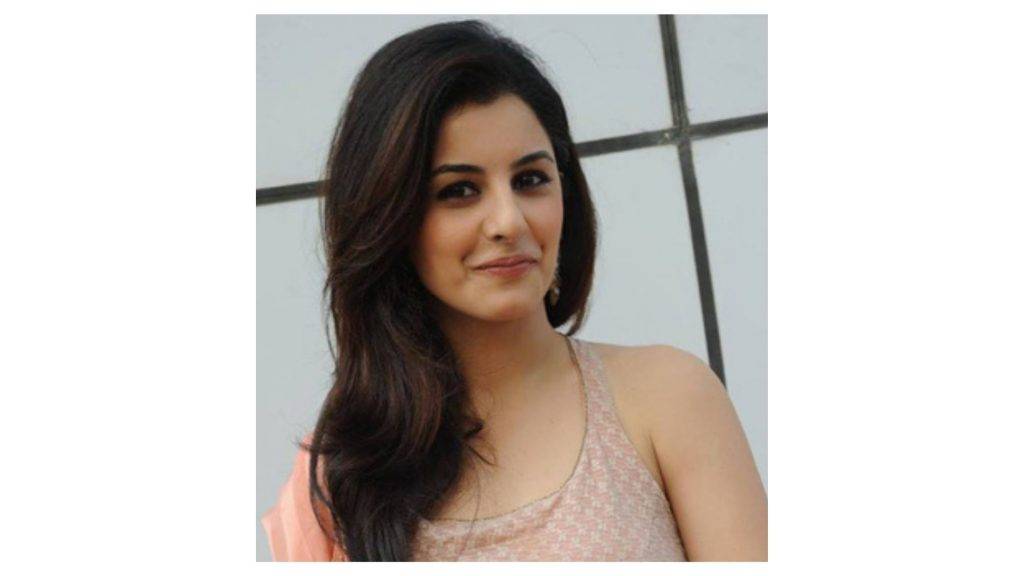 Isha Talwar | Biography, Age, Height, Boyfriend, Movies, Web Series, Hot Pictures, HD Images and Contact Details