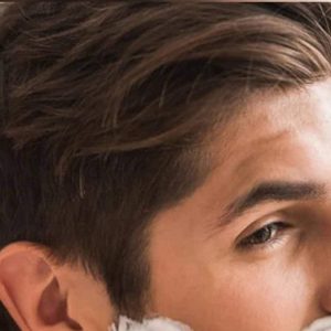 Grooming tips for men: Feeling of burning skin after shaving? Find out how to deal with the problem Grooming tips for men: Feeling of burning skin after shaving? Find out how to deal with the problem