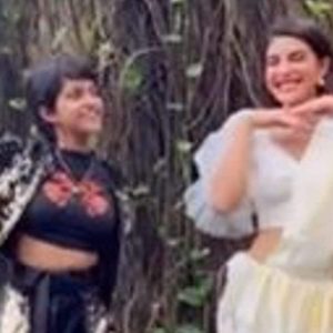 Two Sri Lankan girls sang 'Manike Mage Hite'! Jacqueline-Yohani video goes viral right now - News18 Bangla Two Sri Lankan girls sang 'Manike Mage Hite'! Jacqueline-Yohani video goes viral right now - News18 Bangla